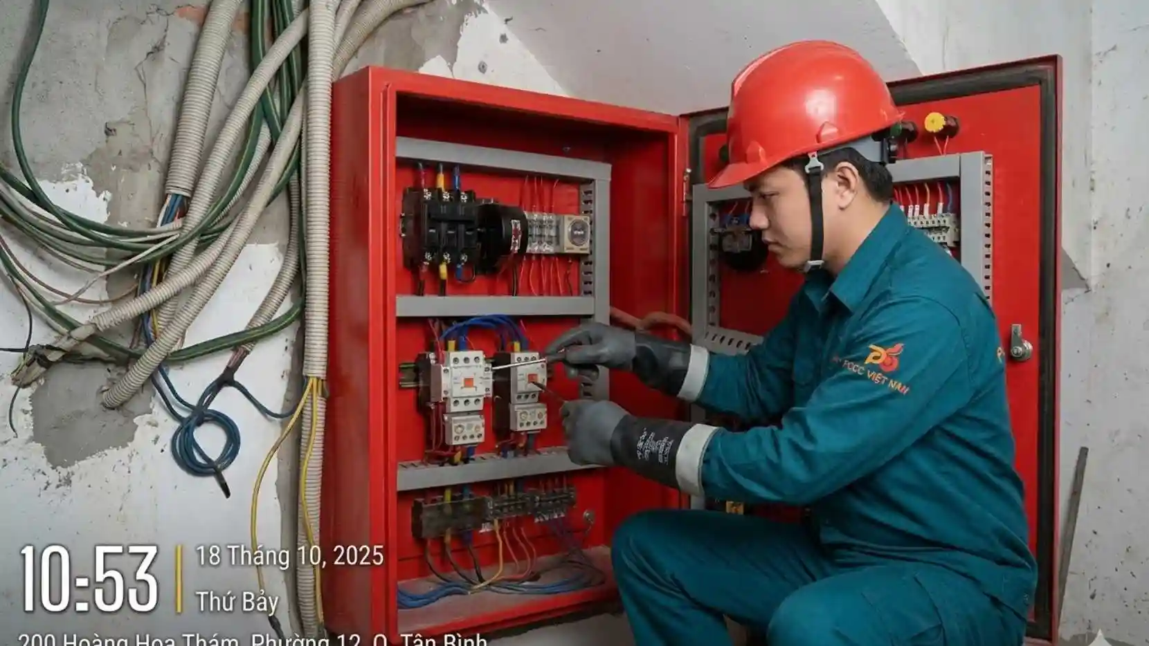 Bảo trì đấu nối hệ thống tủ điện điều khiển - PCCC Việt Nam